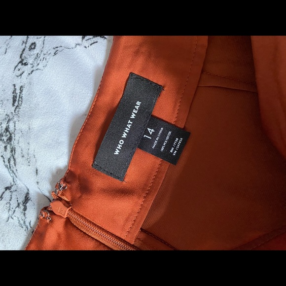 WOMEN'S SEAMED ASYMMETRICAL HEM MIDI SLIP SKIRT - Picture 5 of 5